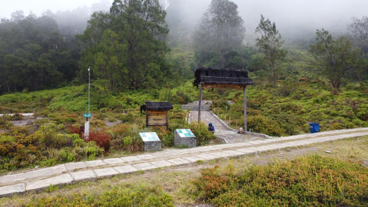 Wisma Kelimutu Ende Esterno foto